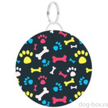 Адресник "Лира" черный, с рисунком "цветные лапки и косточки", круг d28мм-0