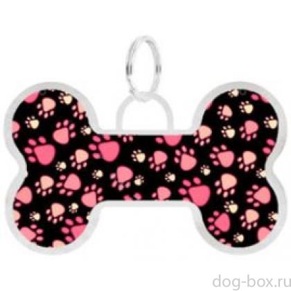 Адресник "Талита" черный с рисунком "следы", косточка, 36*22мм-0